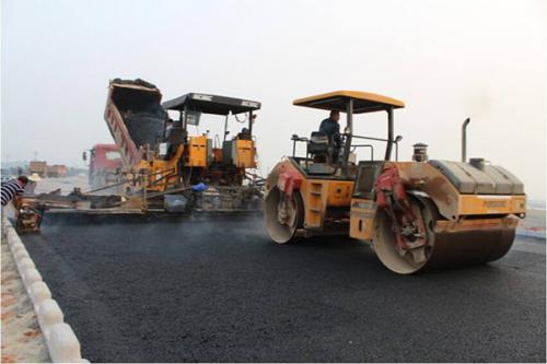 沥青摊铺作业的注意事项有哪些？