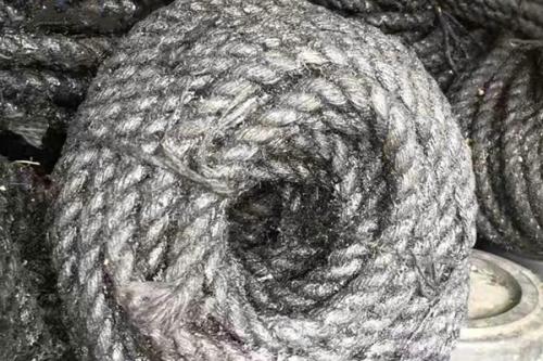 沥青麻绳与沥青油毛毡：区别大揭秘！  第3张