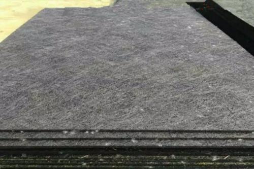 沥青麻绳与沥青木板在填缝施工中的不同